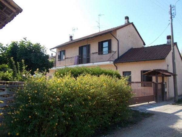 casa indipendente in vendita a Mortara