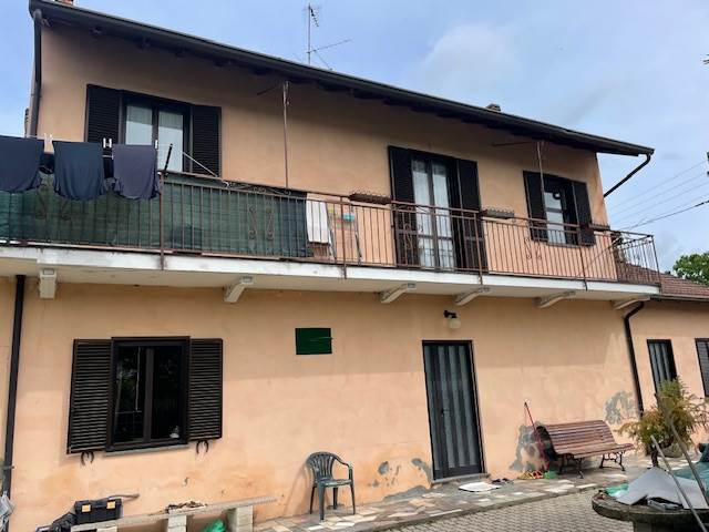 casa indipendente in vendita a Mortara