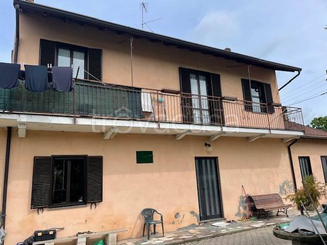 casa indipendente in vendita a Mortara