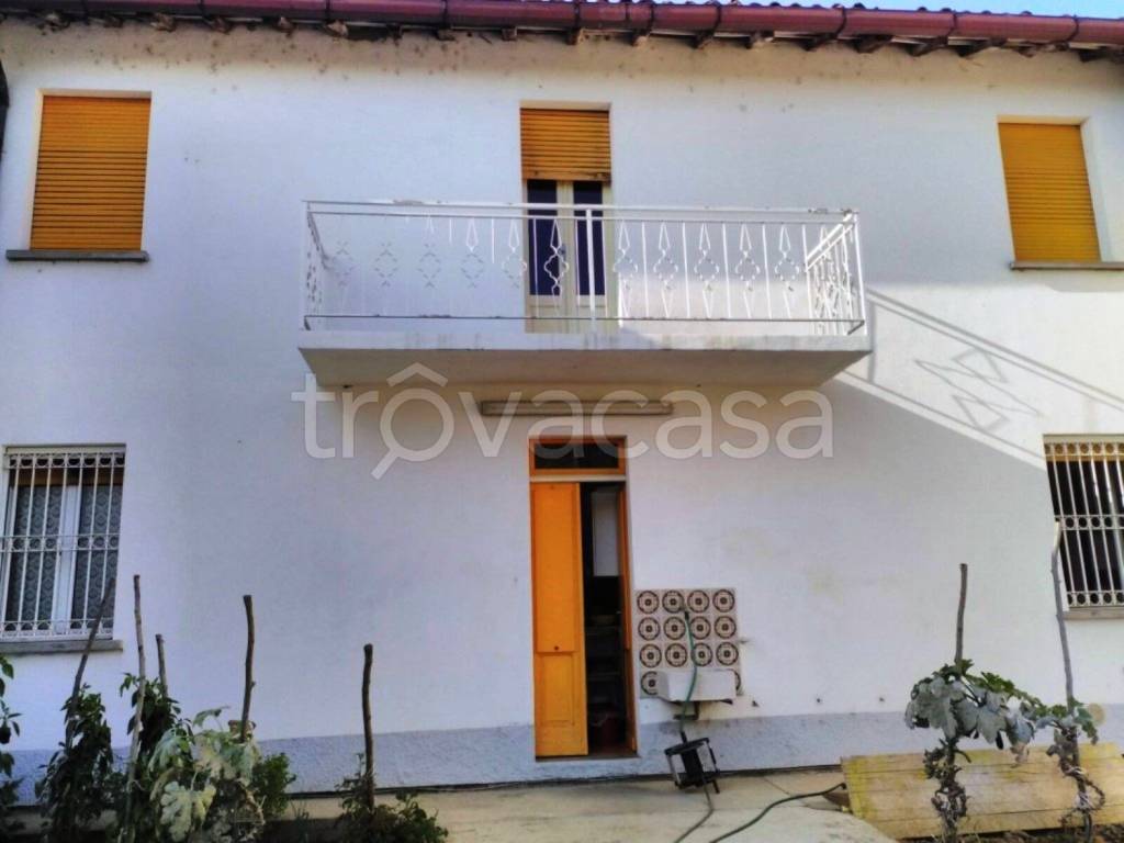 casa indipendente in vendita a Mortara