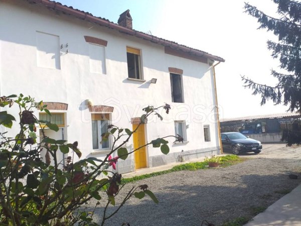 casa indipendente in vendita a Mortara
