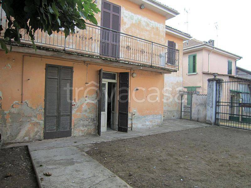 casa indipendente in vendita a Mortara