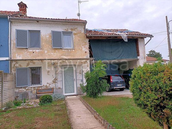 casa indipendente in vendita a Mortara