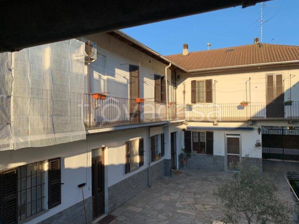 casa indipendente in vendita a Mortara