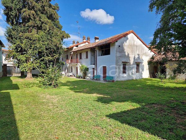 casa indipendente in vendita a Mortara