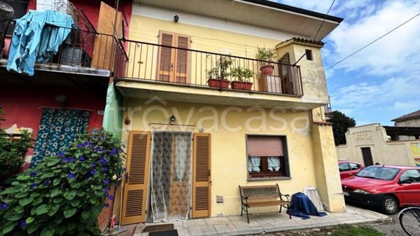 casa indipendente in vendita a Mortara