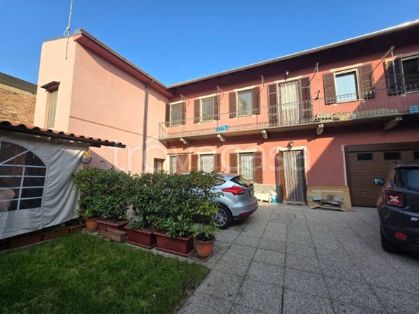 casa indipendente in vendita a Mortara