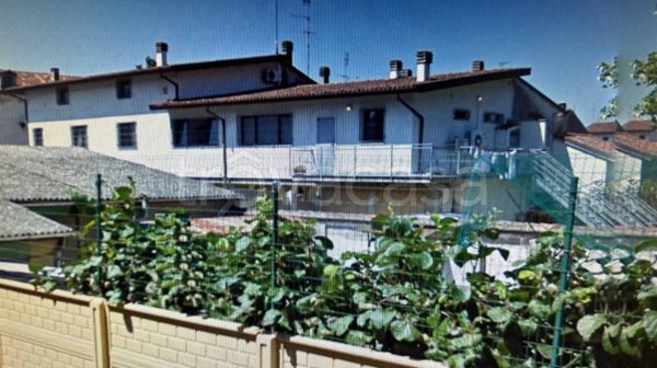 casa indipendente in vendita a Mortara