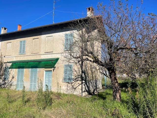 casa indipendente in vendita a Mortara