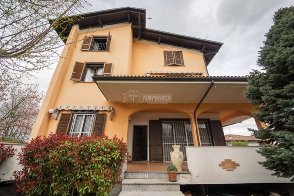 casa indipendente in vendita a Mortara