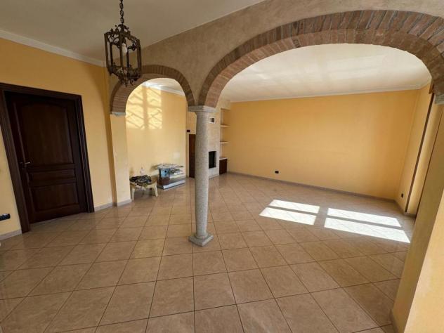 casa indipendente in vendita a Mortara