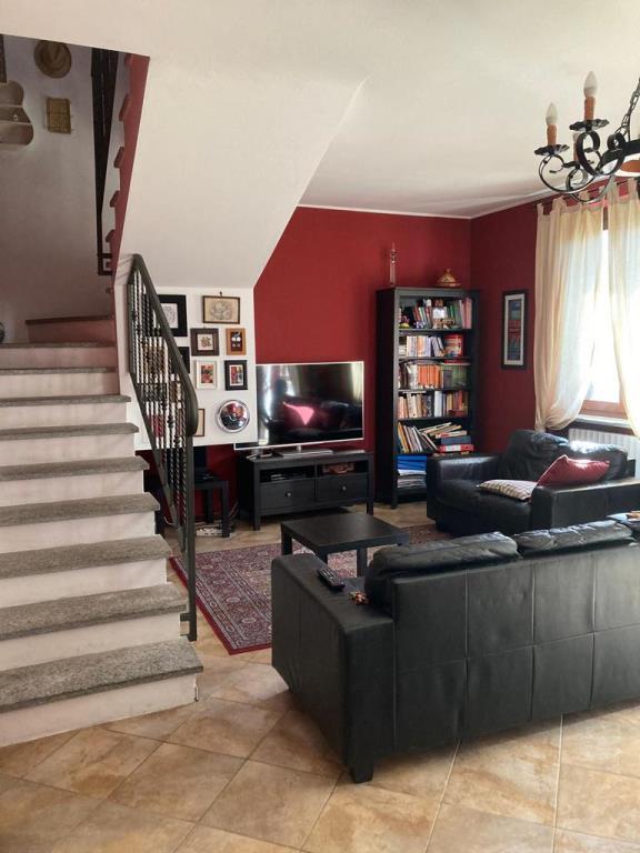 casa indipendente in vendita a Mortara in zona Casoni dei Peri