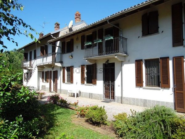 casa indipendente in vendita a Mortara
