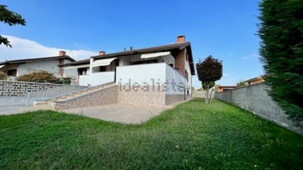 casa indipendente in vendita a Mortara