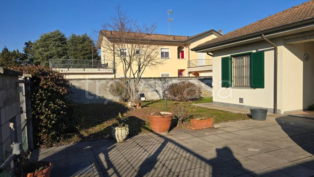 casa indipendente in vendita a Mortara