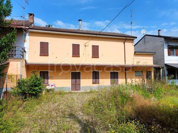 casa indipendente in vendita a Mortara