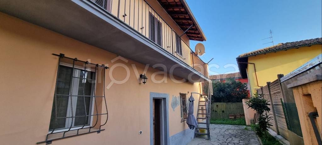 casa indipendente in vendita a Mortara