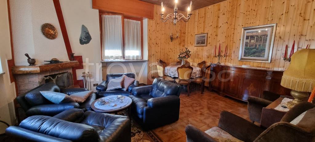 casa indipendente in vendita a Mortara