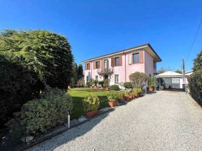 casa indipendente in vendita a Mortara