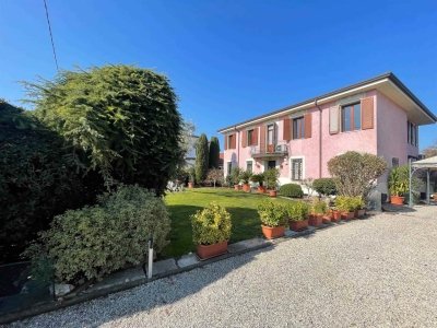 casa indipendente in vendita a Mortara