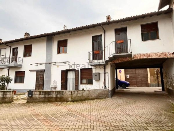 casa indipendente in vendita a Mortara