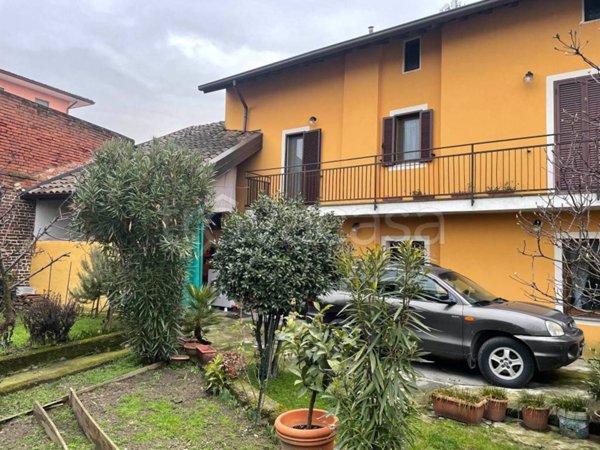 casa indipendente in vendita a Mortara