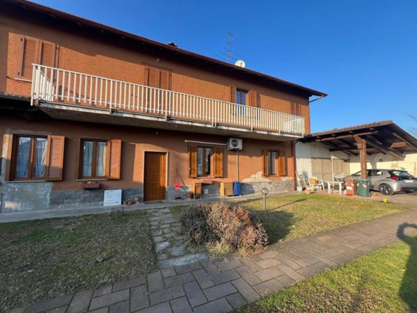 casa indipendente in vendita a Mortara