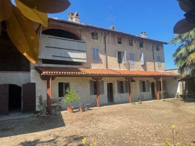 casa indipendente in vendita a Mortara