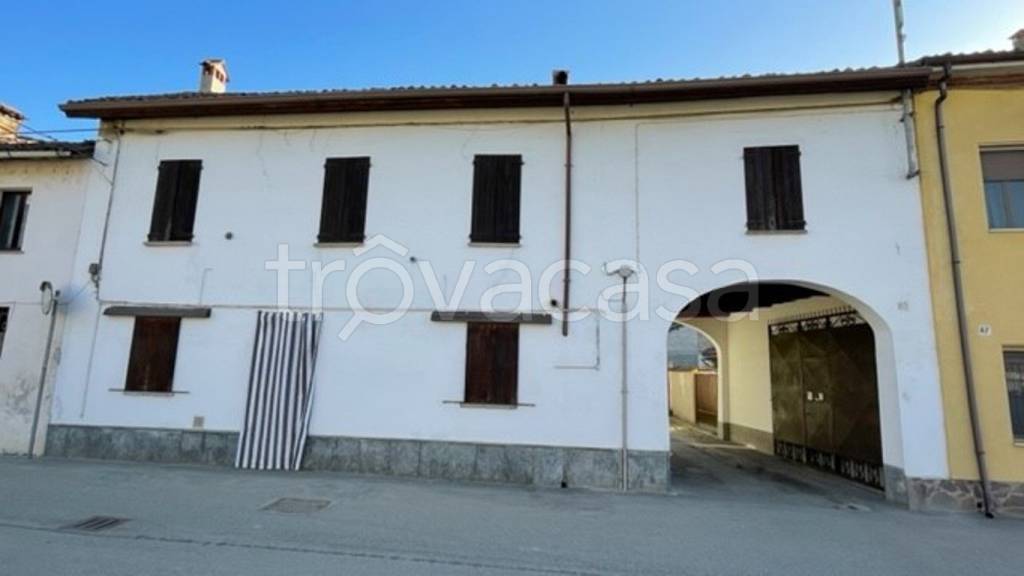 casa indipendente in vendita a Mortara