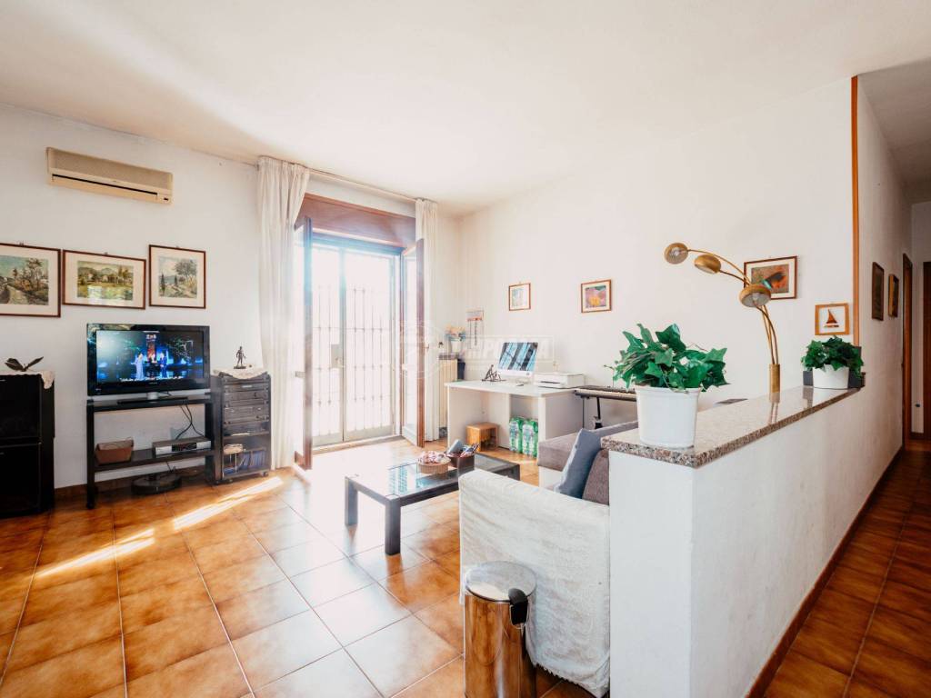 casa indipendente in vendita a Mortara