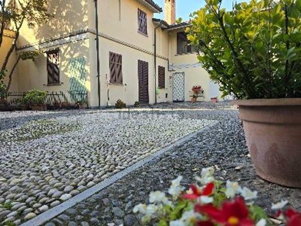 casa indipendente in vendita a Mortara
