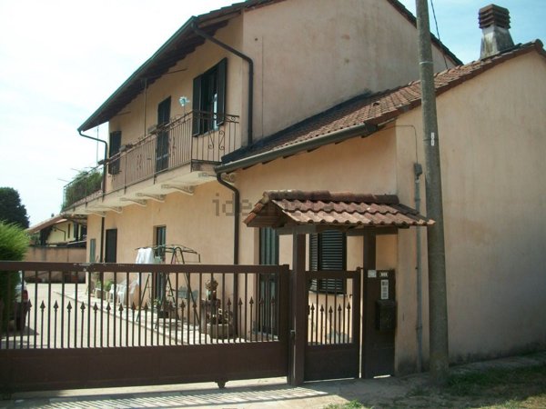 casa indipendente in vendita a Mortara