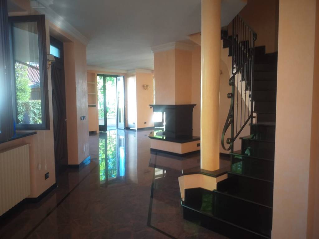 casa indipendente in vendita a Mortara