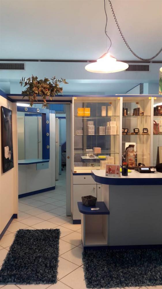 negozio in vendita a Mortara