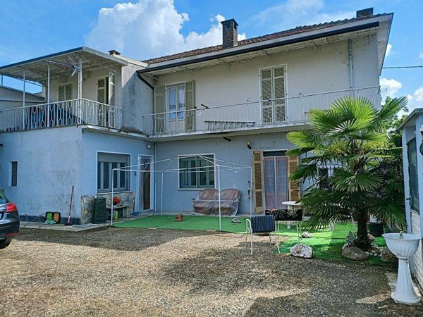casa indipendente in vendita a Mortara