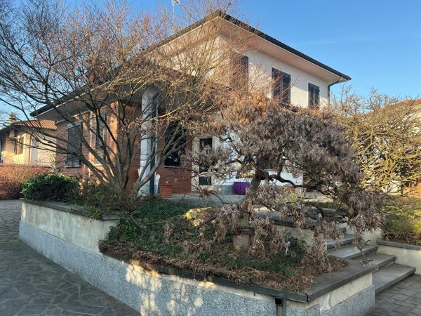 casa indipendente in vendita a Mortara