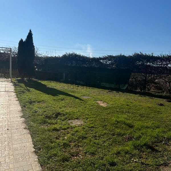 casa indipendente in vendita a Mortara