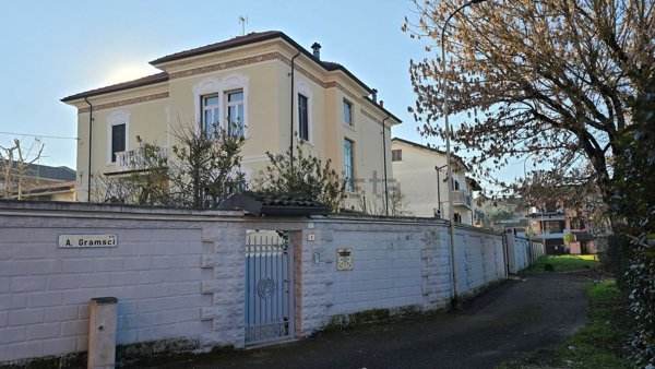 casa indipendente in vendita a Mortara