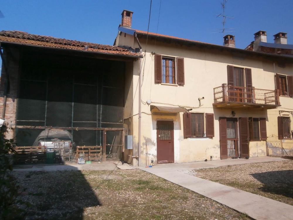 casa indipendente in vendita a Mortara