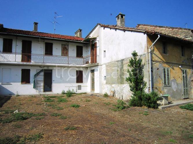 casa indipendente in vendita a Mortara