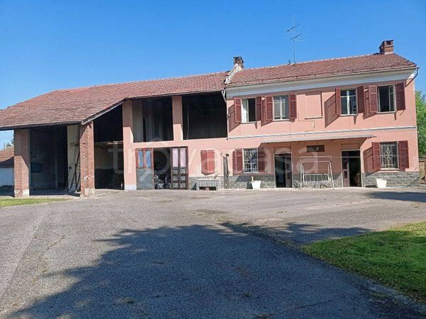casa indipendente in vendita a Mortara