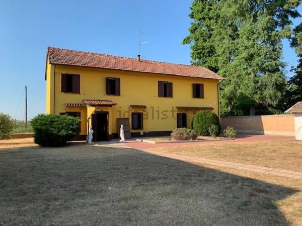 quadrivano in vendita a Mortara