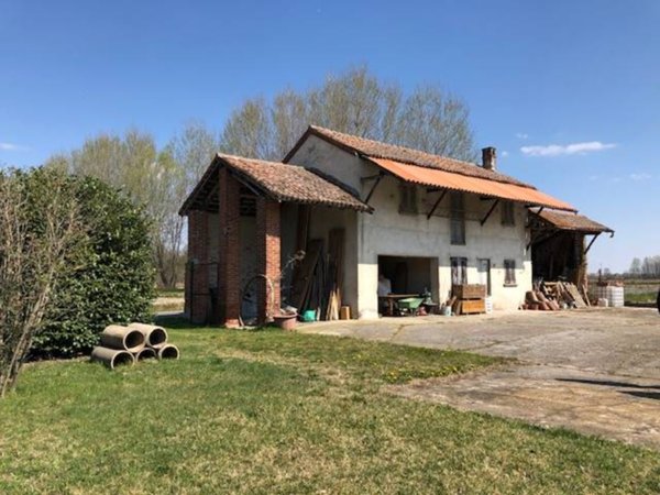 quadrivano in vendita a Mortara