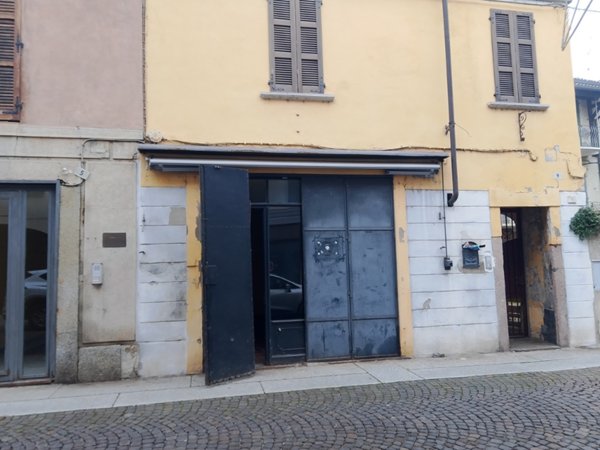 negozio in vendita a Mortara