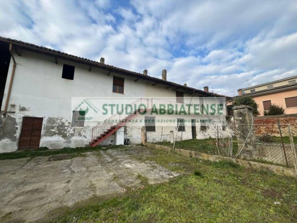 casa indipendente in vendita a Mortara