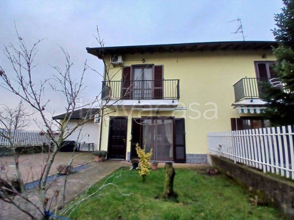 casa indipendente in vendita a Mortara