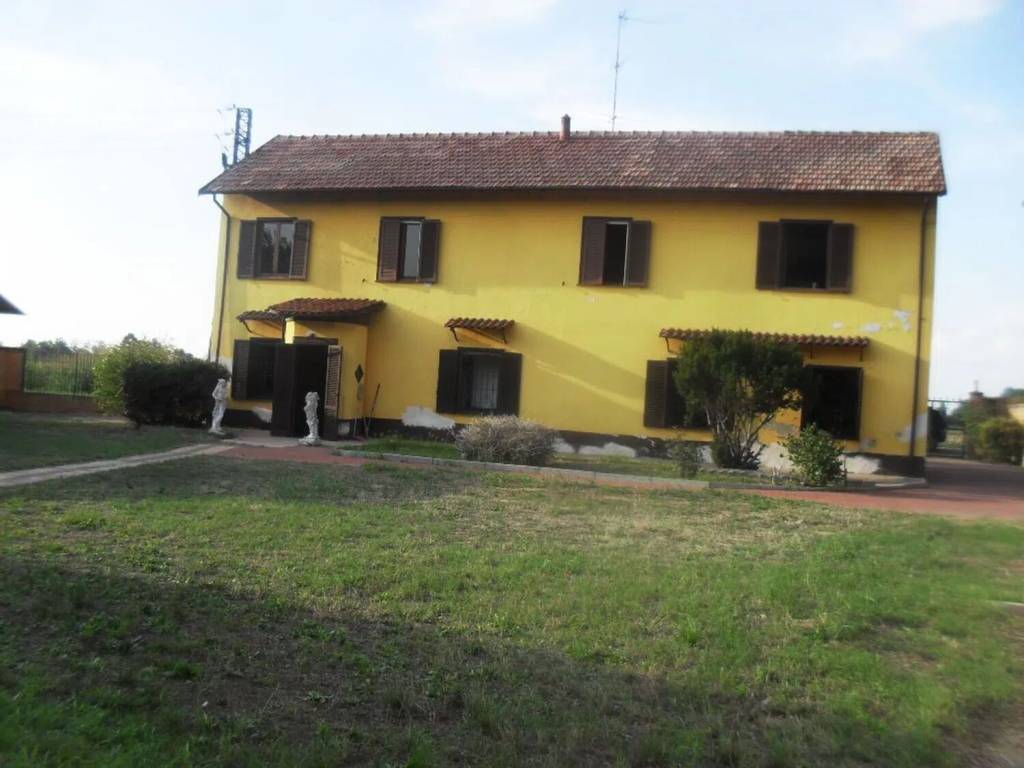 casa indipendente in vendita a Mortara