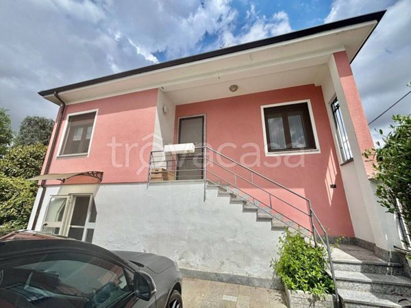 casa indipendente in vendita a Mortara
