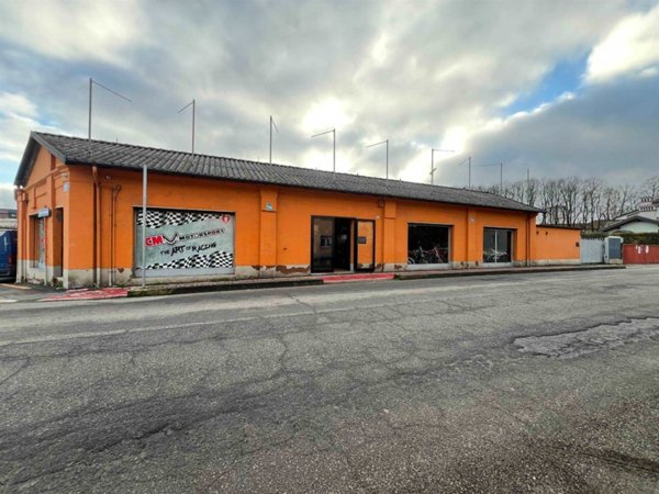 negozio in vendita a Mortara