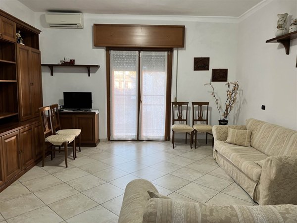 casa indipendente in vendita a Mortara
